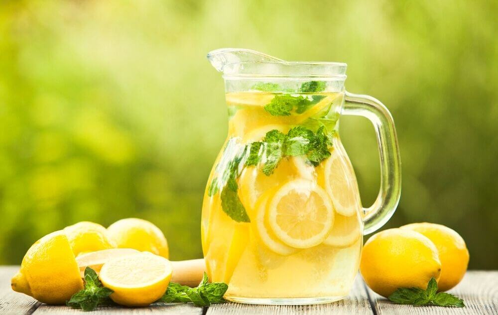 Does Lemonade Have Caffeine? A Comprehensive Guide